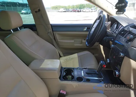 2008 Volkswagen Touareg 2 Vr6 Fsi z USA, uszkodzony, nr VIN WVGBE77LX8D001434